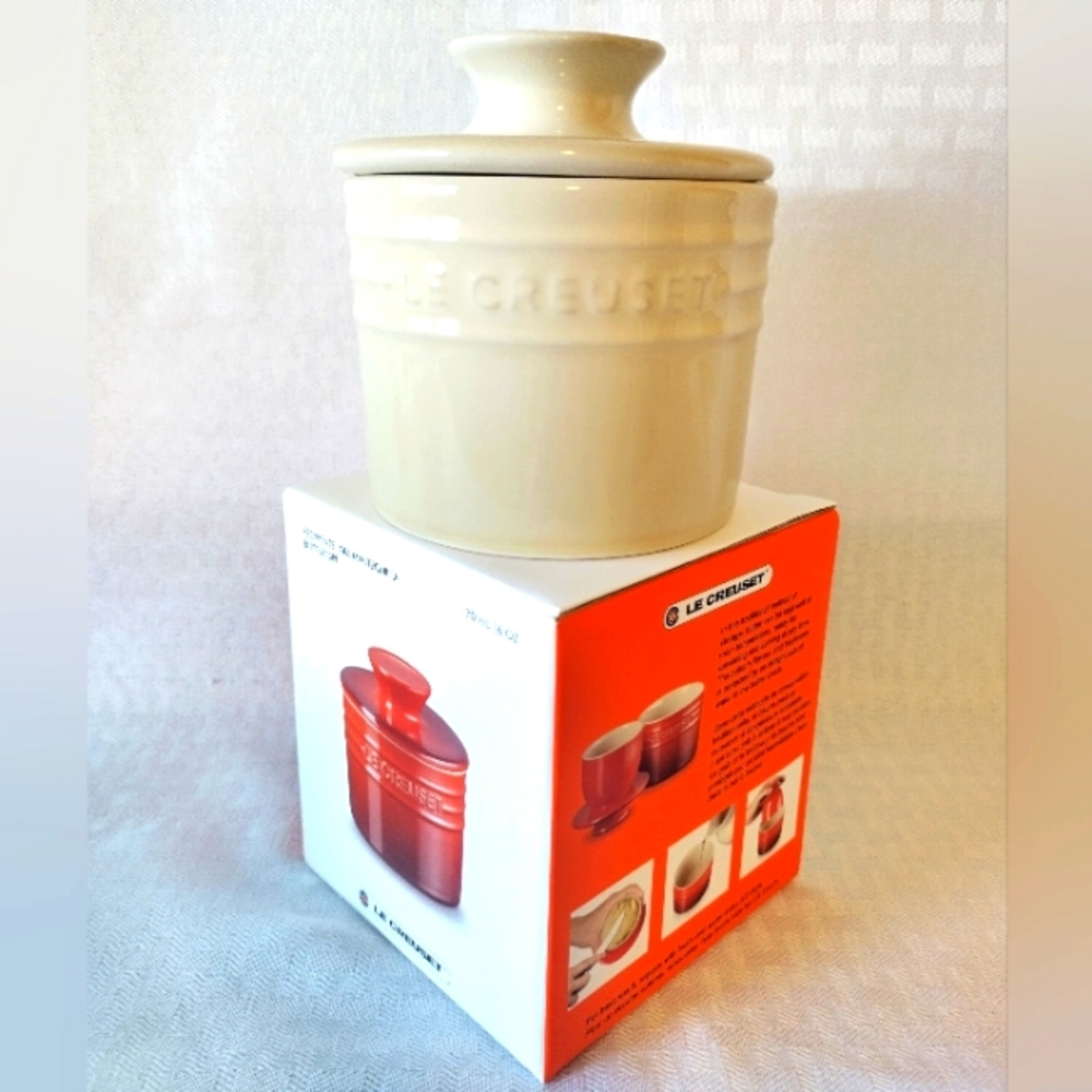 Le Creuset Stoneware Butter Crock - 6 Oz - Dune Beige